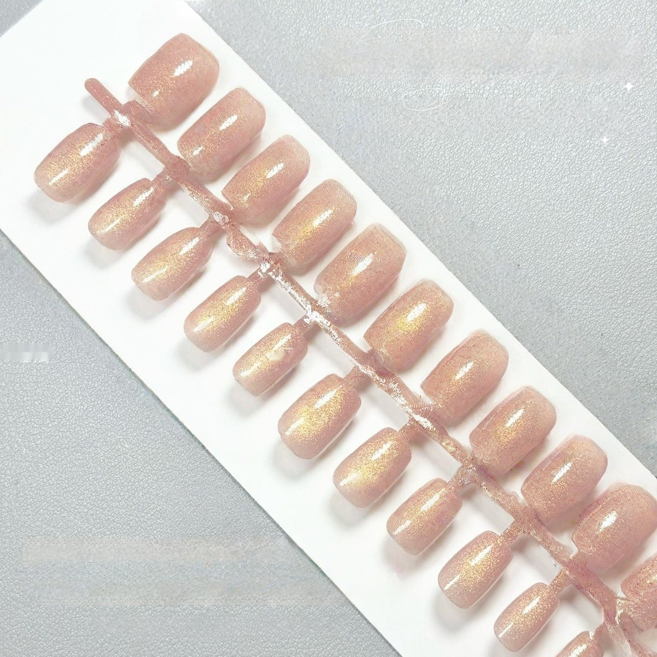 Peach Aura – Press-on Fingernägel, Einfarbig, Glitzer und Cat-Eye – NEXANAILS®
