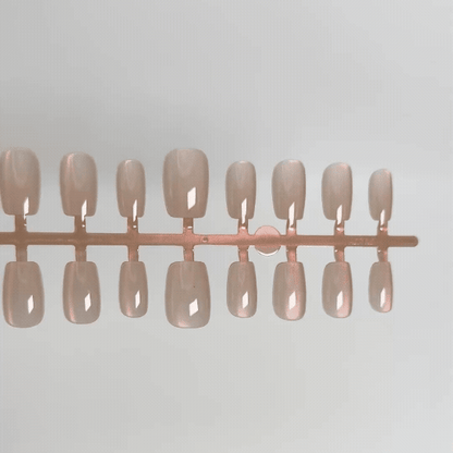 Peach Glow Aurora – Press-on Fingernägel, Polarlicht/Aurora und Cat-Eye – NEXANAILS®