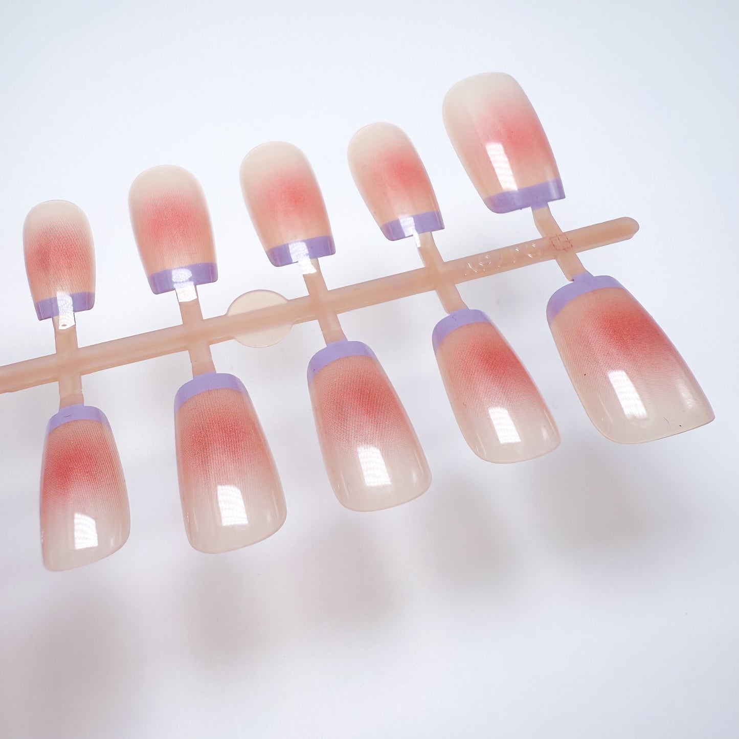 Blush Amethyst French – Press-on Fingernägel, Französische Nagelspitze – NEXANAILS®