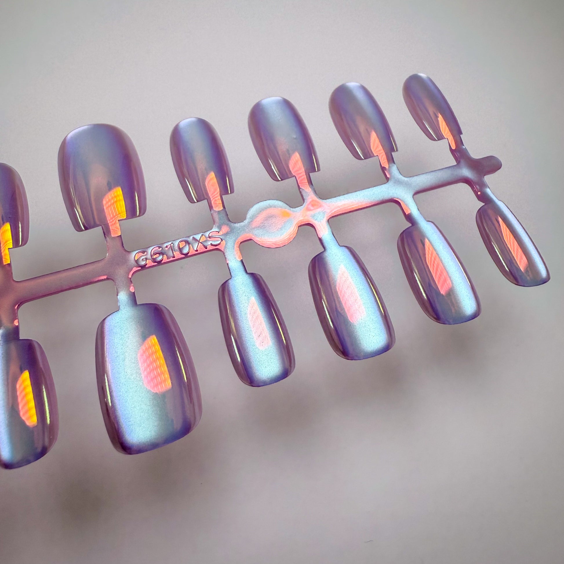 Lavender Mirage – Press-on Fingernägel, Cat-Eye und Polarlicht/Aurora – NEXANAILS®