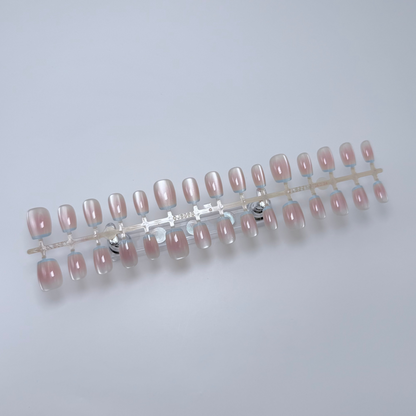 Silky Horizon French – Press-on Fingernägel, Cat-Eye – NEXANAILS®