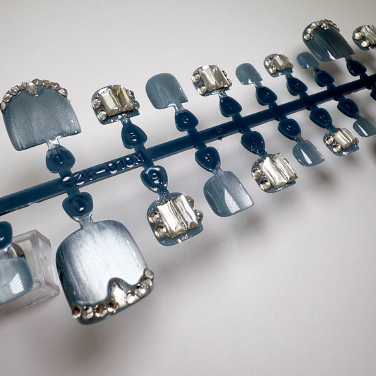 Arctic Jewel | Luxe Pedicure